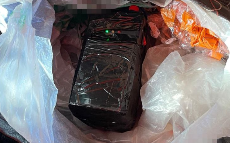 У центрі Києва жінка намагалась закласти вибухівку в кафе, думаючи, що виконує завдання СБУ