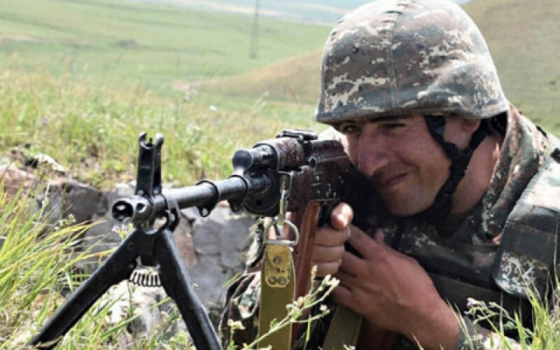 Міноборони Азербайджану заявило про нові обстріли на кордоні з Вірменією