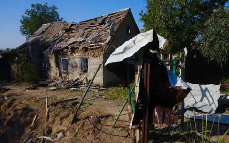 Російські війська завдали ракетних обстрілів по Дніпру: зруйновано житловий будинок