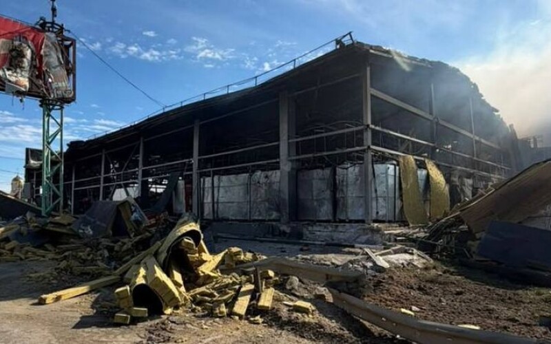 Росія атакувала супермаркет на Одещині реактивним дроном