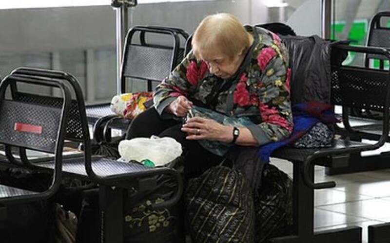 У Росії пенсіонерка сім років живе у терміналі іркутського аеропорту