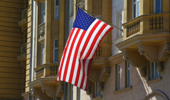 Співробітників американського посольства в Москві висилають із Росії