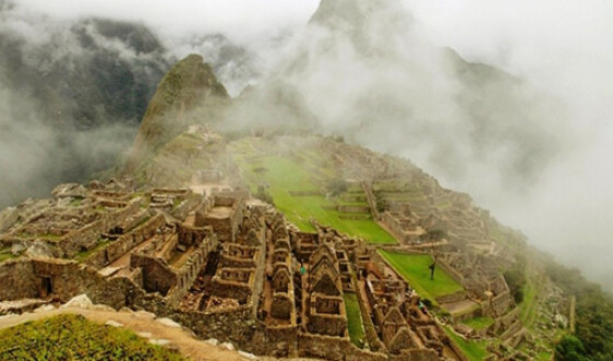 Ученые изучают руины города индейцев майя