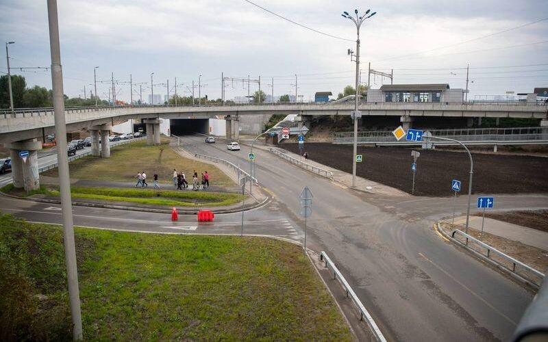 У Києві повністю відкриють рух через Подільський міст
