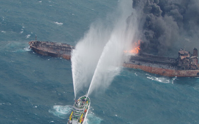 Контейнеровоз Rise Shine розламався навпіл у Японському морі