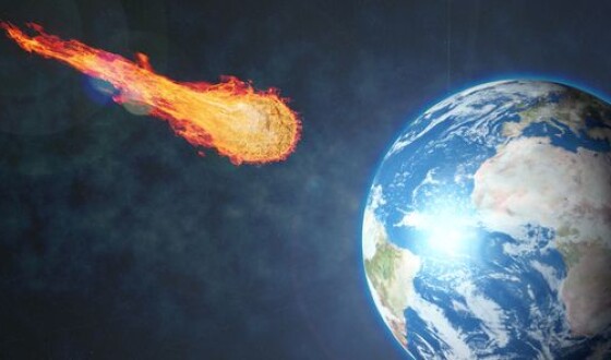 Очевидцы запечатлели момент падения метеорита в Китае