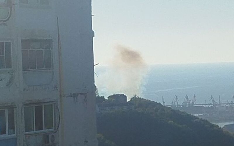 У рф порт Туапсе атакували морські дрони
