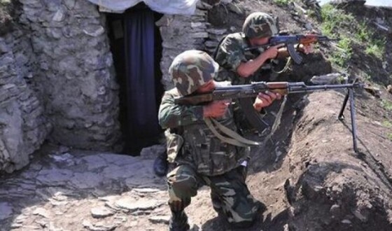 У Міноборони Вірменії заявили, що азербайджанські військові обстріляли їхні позиції