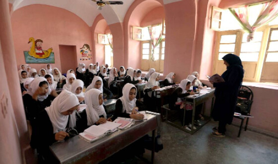 Таліби обіцяють &#8220;дуже скоро&#8221; дозволити дівчаткам в Афганістані відвідувати школи