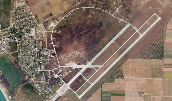 У Криму зазнав ракетної атаки військовий аеродром «Саки»