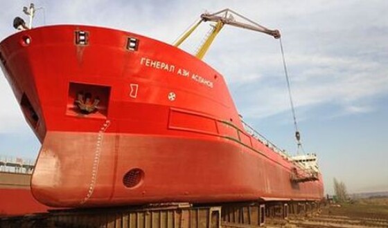 В Азовському морі підірвався російський танкер