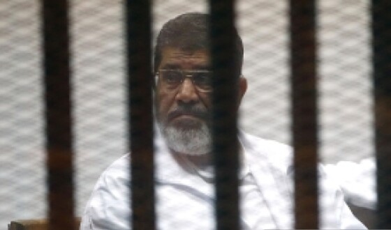 Колишній президент Єгипту Мухаммед Мурсі помер під час засідання суду
