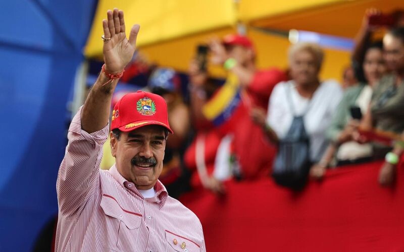 Мадуро готовий залишити країну в обмін на повну амністію для себе та своєї родини