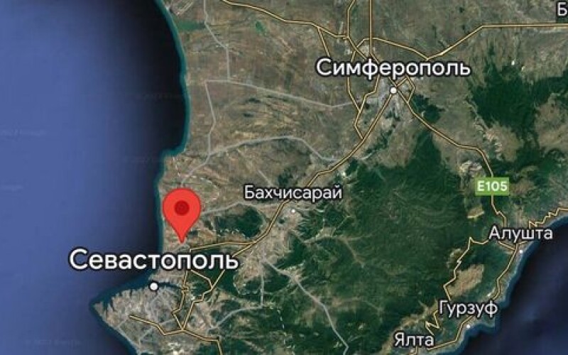 У Криму, на севастопольському аеродромі Бельбек, лунають вибухи