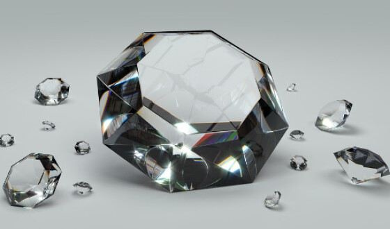 Україна почала розпродавати діаманти