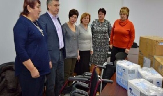 Переселенцам из Донбасса помогают благотворители Испании