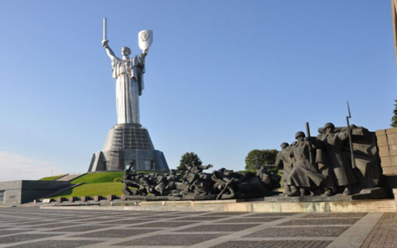 В Киеве декоммунизация памятника обойдется в полмиллиона