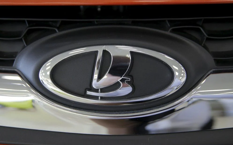 Росіяни провалили терміни випуску нової моделі Lada
