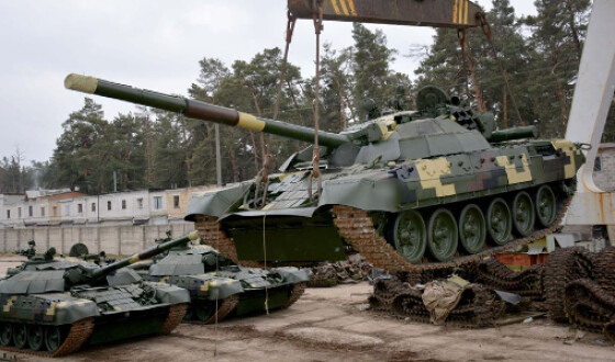 Київський бронетанковий завод представив модернізовані танки Т-72А