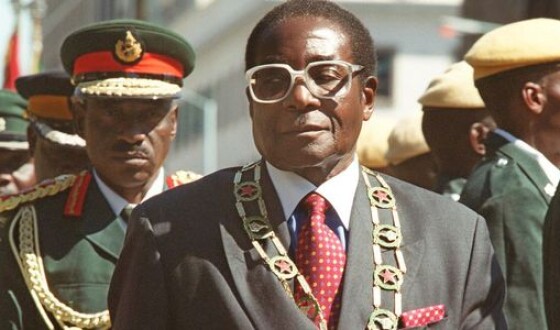 Соратники Мугабе начали процесс отстранения его от власти