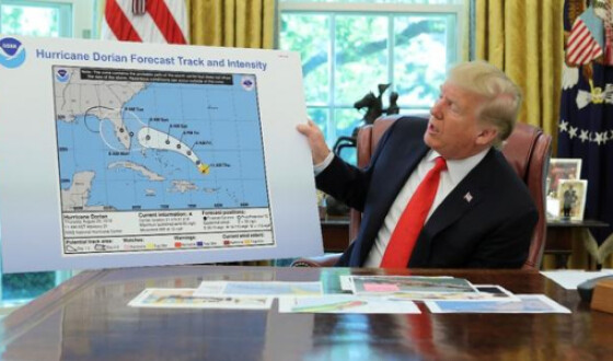 Трамп налякав американців неправильної картою урагану