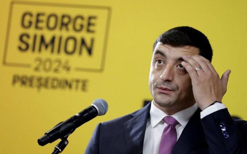 У Румунії до другого туру виборів президента пройшов ультраправий кандидат