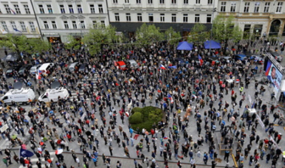 У Чехії пройшли мітинги проти «проросійського» президента країни