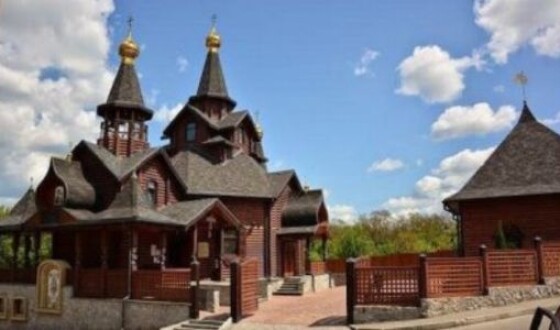 В Черниговской области рушится уникальная церковь