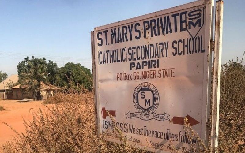 В Нігерії 50 викрадених учнів католицької школи-інтернату втекли від бандитів