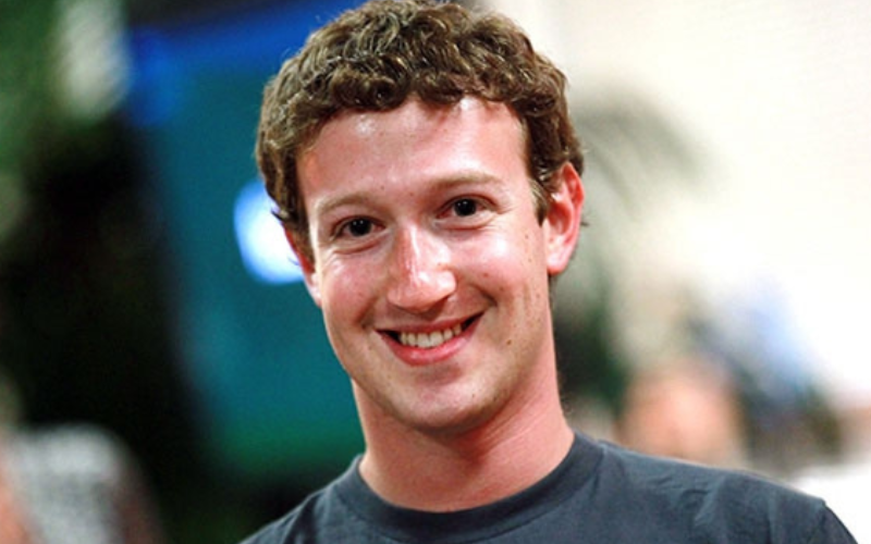 Марк Цукерберг намагався переманити співробітників OpenAI домашнім супом