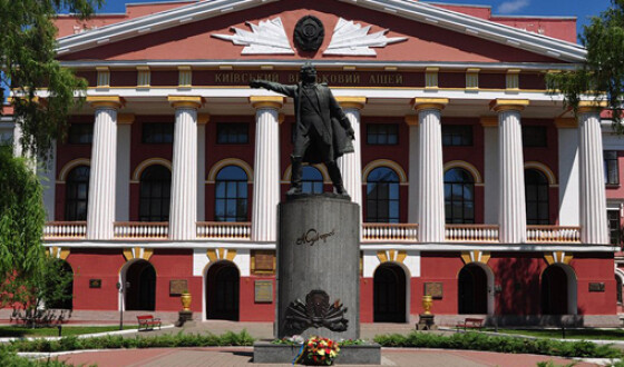 Киевляне требуют снести памятник русскому полководцу Суворову