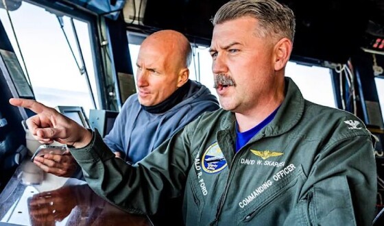 Найбільший військовий корабель у світі нещодавно зайшов у Північне море