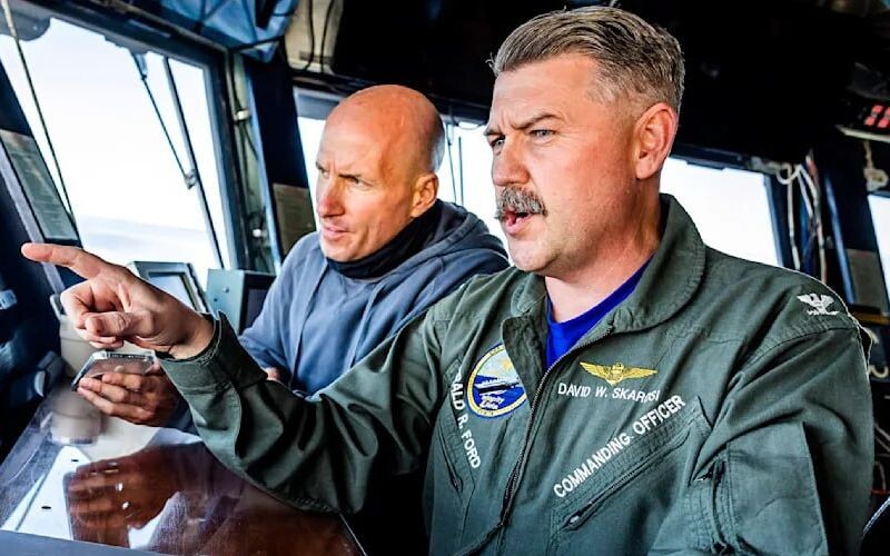 Найбільший військовий корабель у світі нещодавно зайшов у Північне море