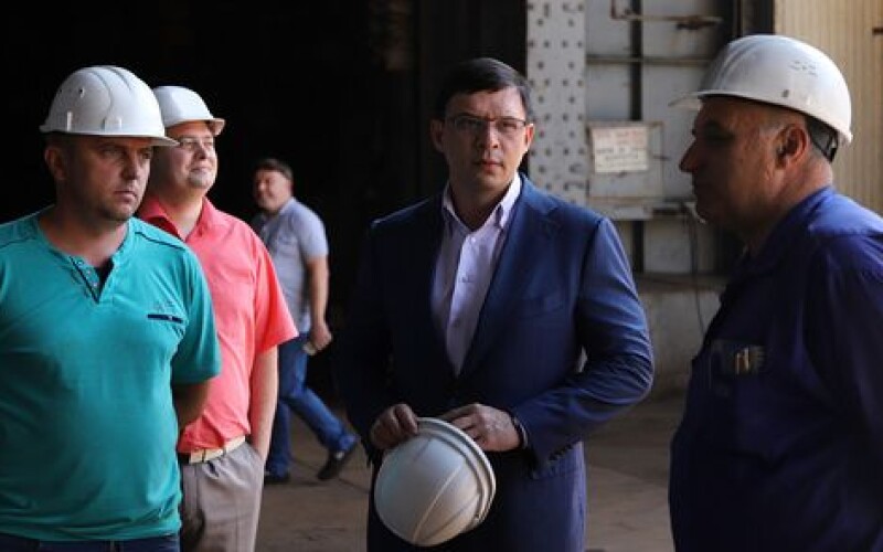 Оппозиционный блок идет в парламент с четким планом возрождения украинской промышленности
