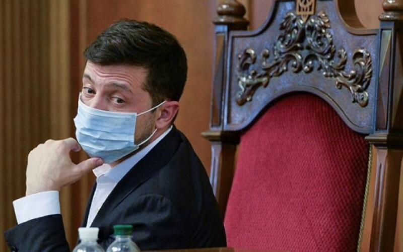 Зеленський зізнався, що втомився від боротьби з вірусом SARS-CoV-2