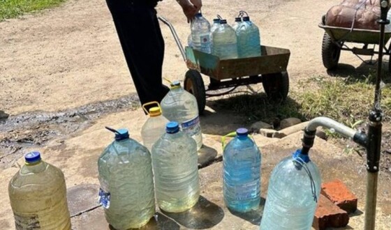У Донецькій та Луганській областях забруднена вода в кранах стрімко дорожчає