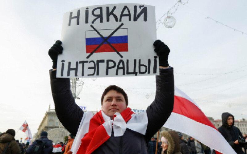 Кількість прихильників союзу з Росією в Білорусії за рік знизилося з 60 до 40 відсотків