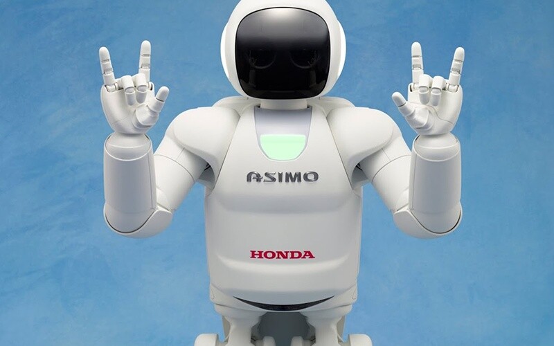 Японія представила нових роботів-перекладачів для спортивних подій