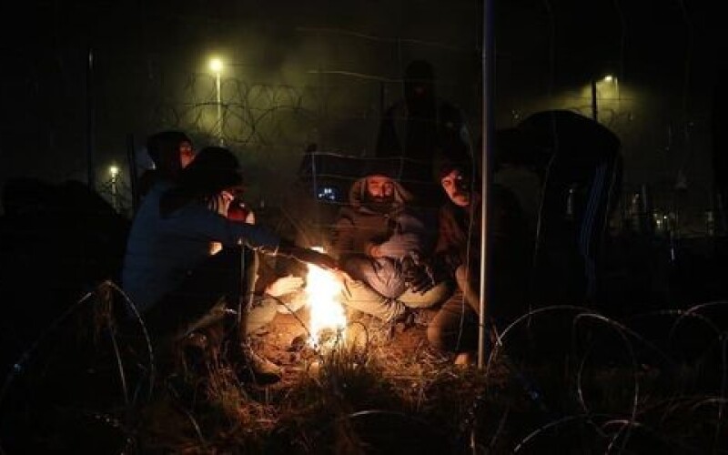 На території табору для мігрантів у Білорусі запрацювала польова лазня
